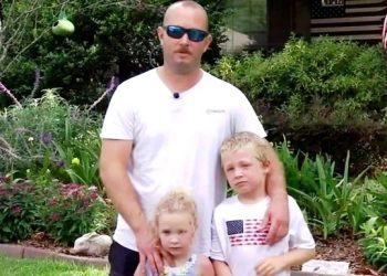 В США 7-летний ребенок спас отца и сестру, которых унесло течением