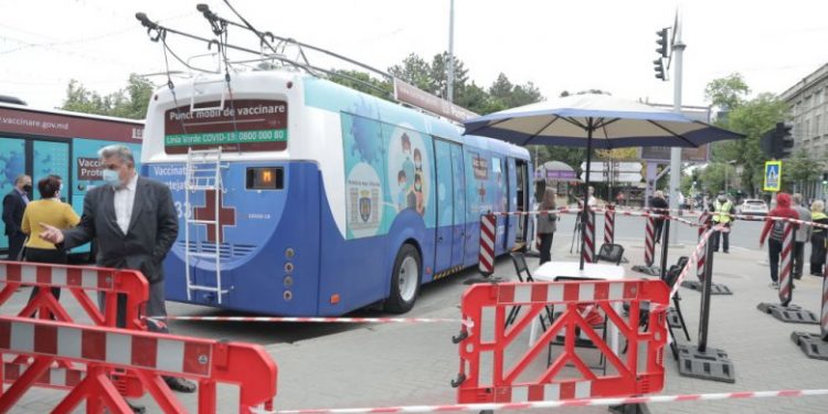 По каким адресам сегодня будут работать мобильные пункты вакцинации