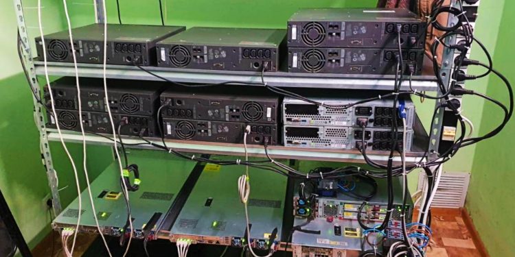 Atac cibernetic asupra unei instituții publice, contracarat. Hackerul – anunțau în căutare internațională