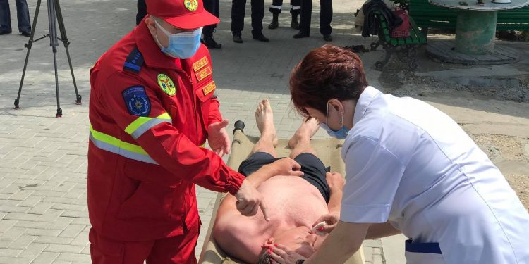 Campanie de prevenire a înecurilor: Pompierii au înscenat o misiune de salvare la „Valea Morilor”