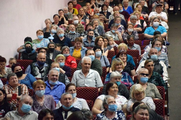 Ilan Șor, aplaudat în picioare la Orhei. Tauber: „Oamenii l-au delegat să preia funcția de premier” | FOTO/VIDEO