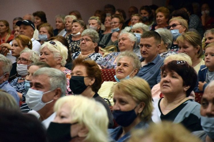 Ilan Șor, aplaudat în picioare la Orhei. Tauber: „Oamenii l-au delegat să preia funcția de premier” | FOTO/VIDEO