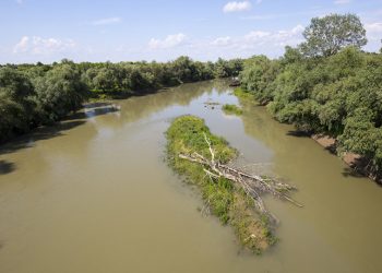Pericol de inundaţii în lunca râului Prut. A fost emisă o avertizare Cod Galben | VIDEO