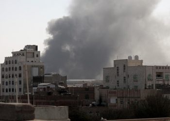 В Йемене 16 человек погибли в результате попадания ракеты в АЗС