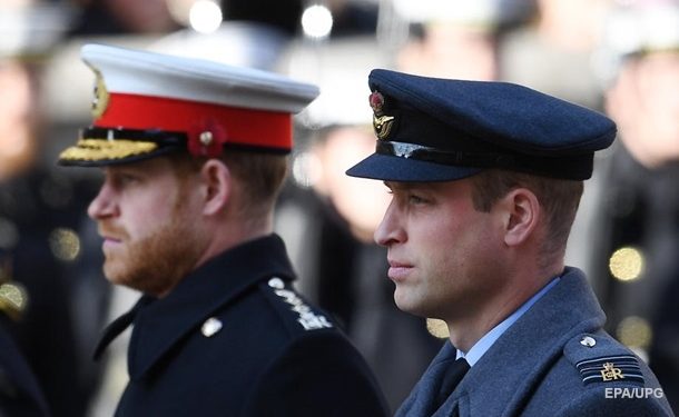 СМИ: Принц Уильям выселил брата с супругой из Кенсингтонского дворца