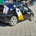 Taxi din Chișinău, surprins blocat pe scările unei alei din sectorul Botanica