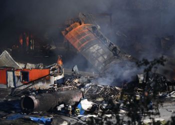 На заправке в Новосибирске взорвались резервуары с топливом