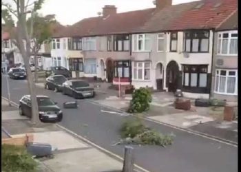 Торнадо обрушился на район Лондона