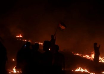 La mai puțin de o lună de la încheierea unui armistițiu, Israelul a atacat Fâșia Gaza după ce militanţii palestinieni au lansat baloane incendiare | VIDEO