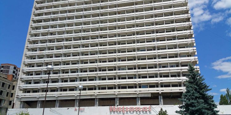 ,,Național» — cel mai cotat hotel din Chișinău din anii 70. Cum va arăta centrul multifuncțional care ar putea fi construit în locul lui | VIDEO