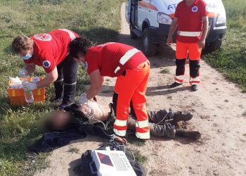 Un bărbat în „comă alcoolică”, găsit de o patrulă a Poliției de Frontieră