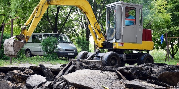 В Оргееве продолжается тотальный ремонт дворов многоэтажек