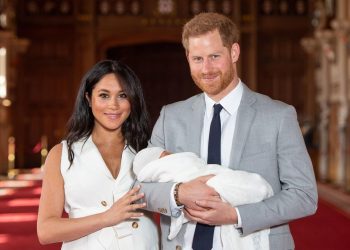 Prințul Harry și Meghan Markle, în centrul unei noi controverse. Ei nu ar fi întrebat-o pe Regină dacă își pot numi fetița Lilibet