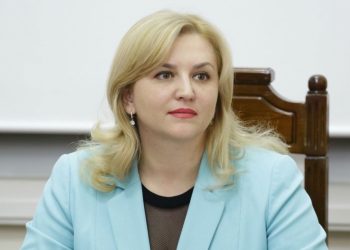 După un an de pandemie, doar 3000 de persoane au beneficiat de medicamente compensate pentru covid. Ruxanda Glavan despre motivul pentru care acest sistem nu funcționează | VIDEO