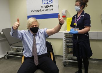 Peste 75% dintre adulții britanici au fost vaccinați anti-Covid cu cel puțin o doză
