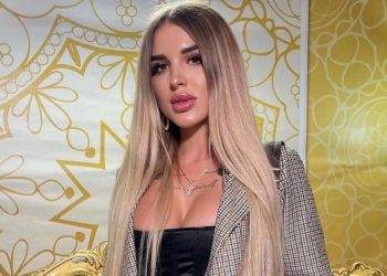 Suicid sau determinarea la sinucidere? Au apărut detalii noi și informații picante din viața vloggeriței care s-a aruncat în gol de la etajul 14 | VIDEO