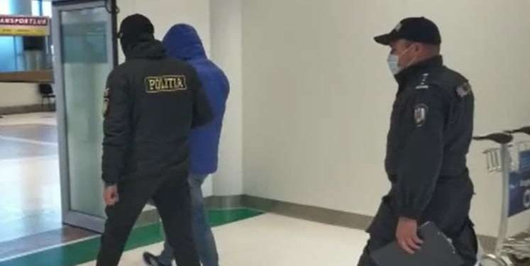 Trei moldoveni, anunțați în căutare internațională, au fost extrădați în Republica Moldova. Unul din ei este condamnat la 8 ani de închisoare