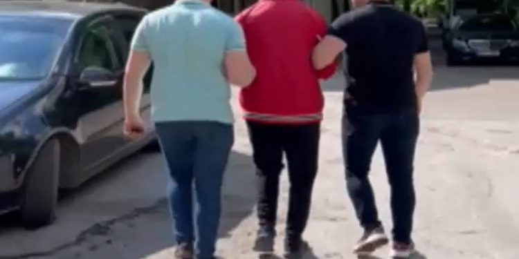 Specializat în furturi din locuințe. Un bărbat este suspectat de nouă infracțiuni | VIDEO