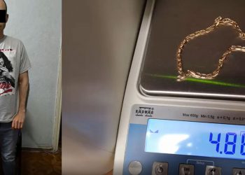 Un individ a smuls lănțișorul din aur de la gâtul unei vânzătoare. Suspectul a fost reținut | VIDEO