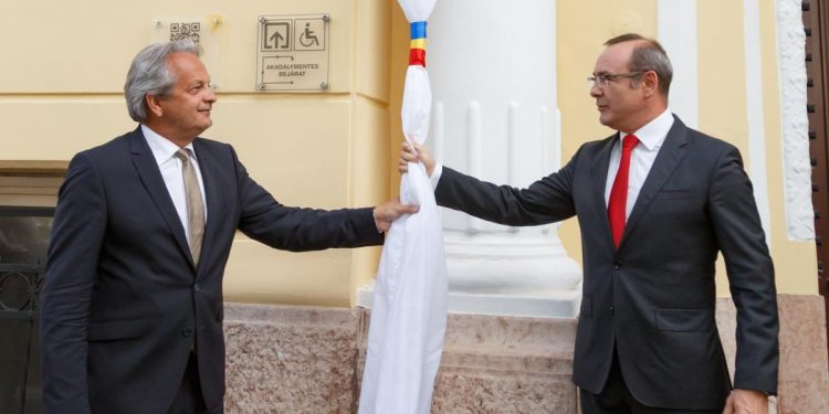 A fost inaugurat primul Consulat onorific al Republicii Moldova în Ungaria