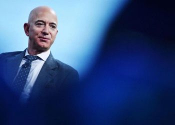 Безос уходит с должности гендиректора Amazon