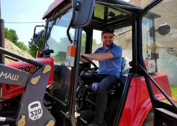 «Убирать город станет проще». Автопарк Тараклии пополнился новой спецтехникой | VIDEO