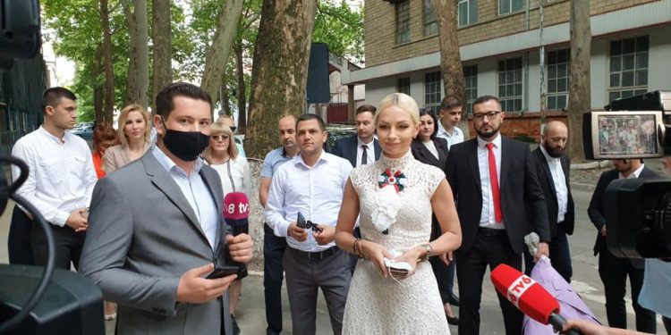 Marina Tauber, cea mai matinală la vot: „Am votat pentru revenirea acasă a celor plecați”