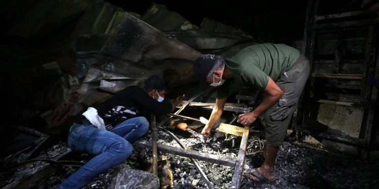 50 человек погибли во время пожара в больнице в Ираке