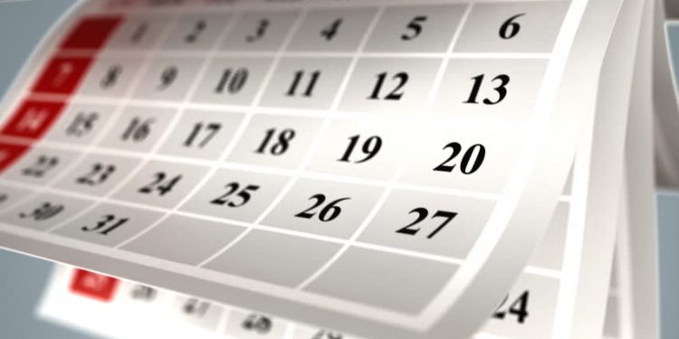 DECIS: Bugetarii vor avea o minivacanță la sfârșitul lunii august