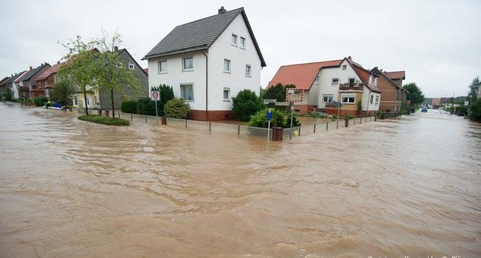 Наводнения в Германии: Погибли 11 человек, 70 числятся пропавшими без вести