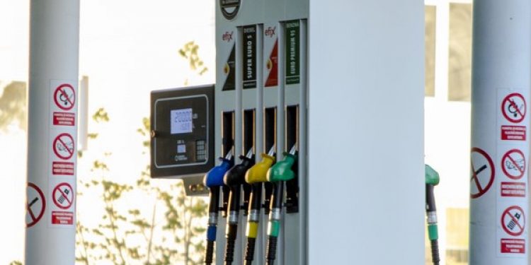 Benzina s-a scumpit din nou
