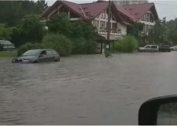 Traseele din Capitală care trebuie să le evitați. Strada Albișoara este impracticabilă | VIDEO