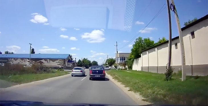Momentul unui grav accident cu un Audi la Băcioi, Moldova, surprins de o cameră de bord | VIDEO