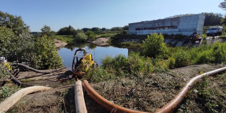 Intervenția pompierilor, în sudul țării. Peste 1.000 de hectare de culturi agricole riscau să fie inundate | VIDEO