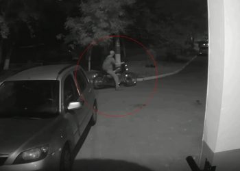 Au furat o motoretă în valoare de 8000 de lei și au vândut-o cu 200 de lei. Doi bărbați, cercetați penal