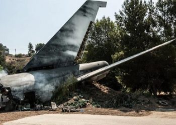 На Филиппинах разбился военный самолет, есть жертвы