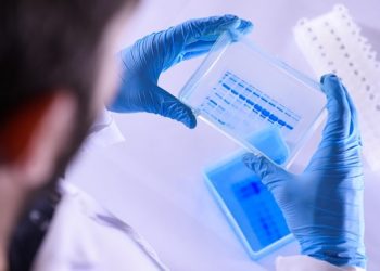 Ученые выяснили, как повысить эффективность вакцин против штамма Дельта