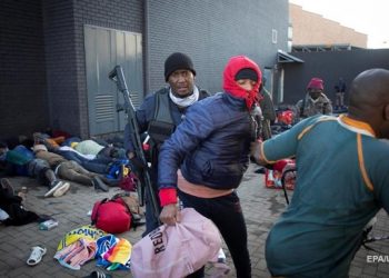 В ЮАР при беспорядках погибли 32 человека