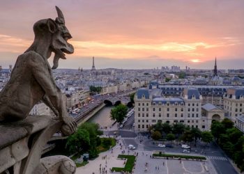 Франция изменила правила въезда для туристов