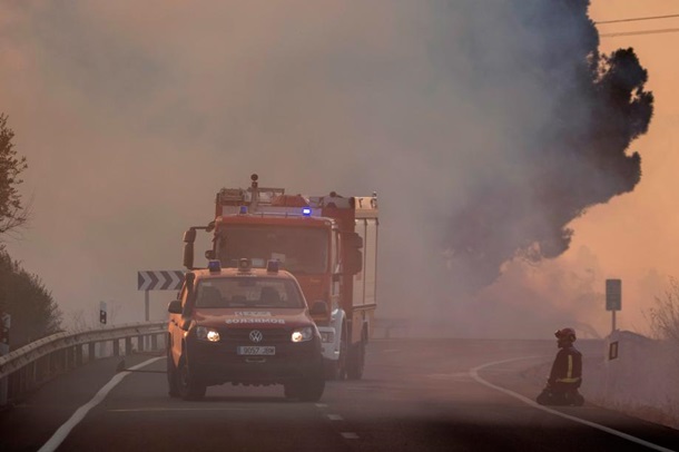 Лесные пожары вспыхнули в трех регионах Испании | FOTO