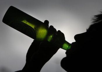 Cinci minori s-au intoxicat, săptămâna trecută, cu alcool. Adolescenții au între 14 și 17 ani | VIDEO