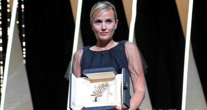 «Золотую пальмовую ветвь» Каннского кинофестиваля получил фильм «Титан»