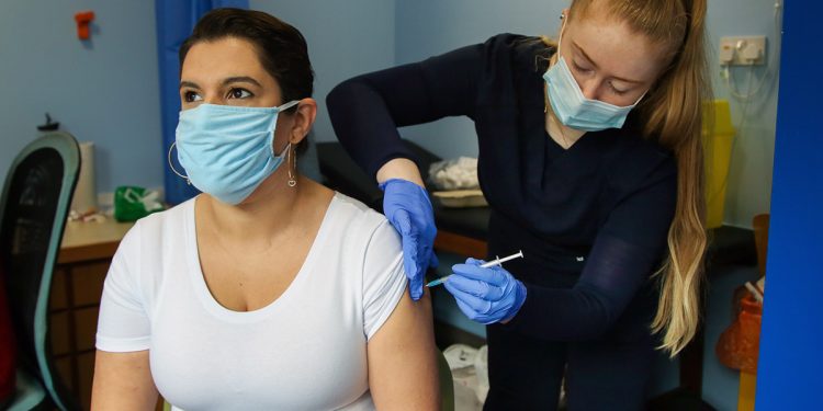 В ЕС сообщили о последствиях прививок от коронавируса