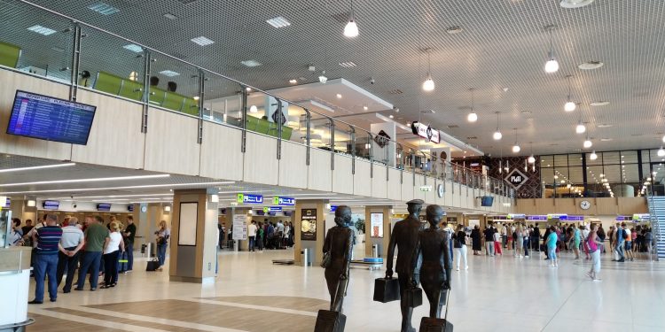 Ce vaccinuri vor fi disponibile la punctul de vaccinare pe Aeroportul din capitală care a fost deschis astăzi | VIDEO