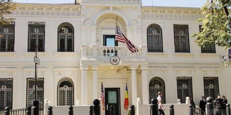 Cine este și ce funcții a deținut în trecut noul Ambasador al SUA în Republica Moldova | VIDEO