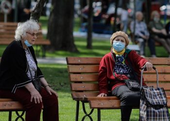 De astăzi, crește vârsta de pensionare pentru femei cu șase luni