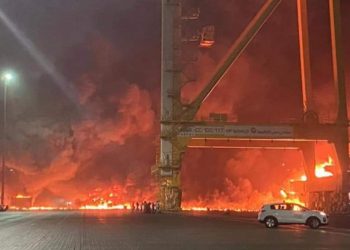 Explozie uriașă în portul Jebel Ali din Dubai | VIDEO
