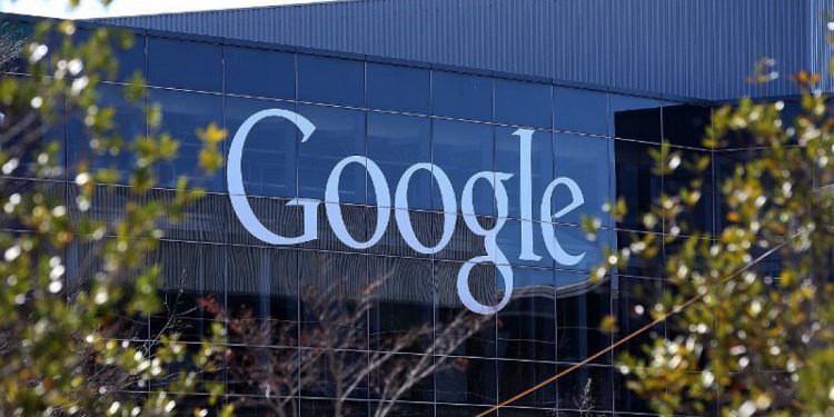Amendă pentru Google de 500 de milioane de euro, în Franţa, pentru încălcarea drepturilor de copyright