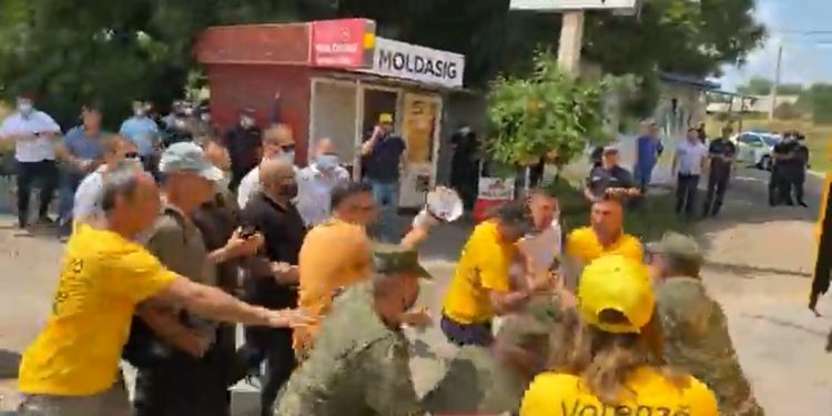 Altercații la Varnița. Membrii AUR au încercat pentru a treia oară să ajungă în Transnistria | VIDEO
