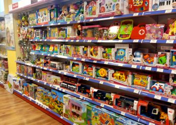 В Волгограде мальчик ушёл за игрушкой с четвертью миллиона рублей в кармане